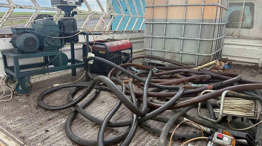 Şanlıurfa&rsquo;da 635 litre ka&ccedil;ak akaryakıt ele ge&ccedil;irildi: 1 g&ouml;zaltı