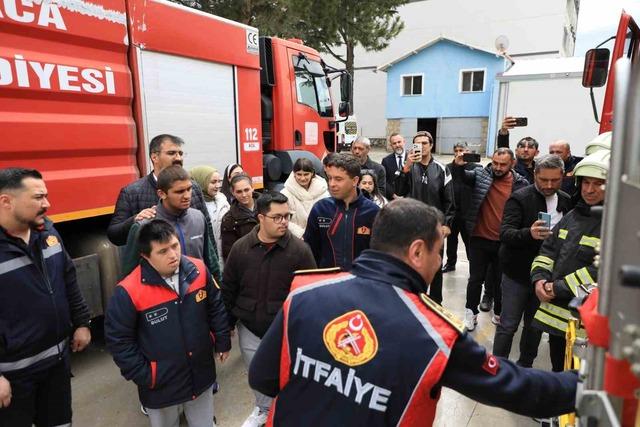 İtfaiye ekiplerinden &ouml;zel bireylere yangın eğitimi 3