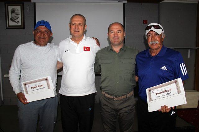 MSKÜ Spor Bilimleri Fakültesi öğrencilerine tenis semineri