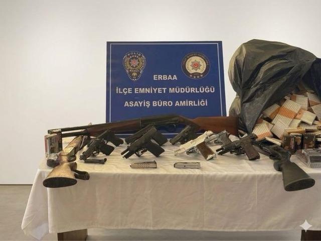 Erbaa’da silah operasyonunda cephanelik çıktı