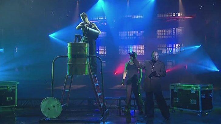 Bu şovun hilesi çok şaşırtacak G1