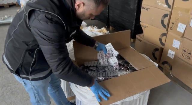 Samsun&rsquo;da zehir tacirlerine darbe: 172 bin hap ele ge&ccedil;irildi 1