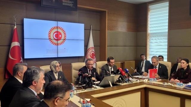 Okul saldırılarını araştırmak için kurulan komisyon çalışma takvimini görüşmek üzere toplandı