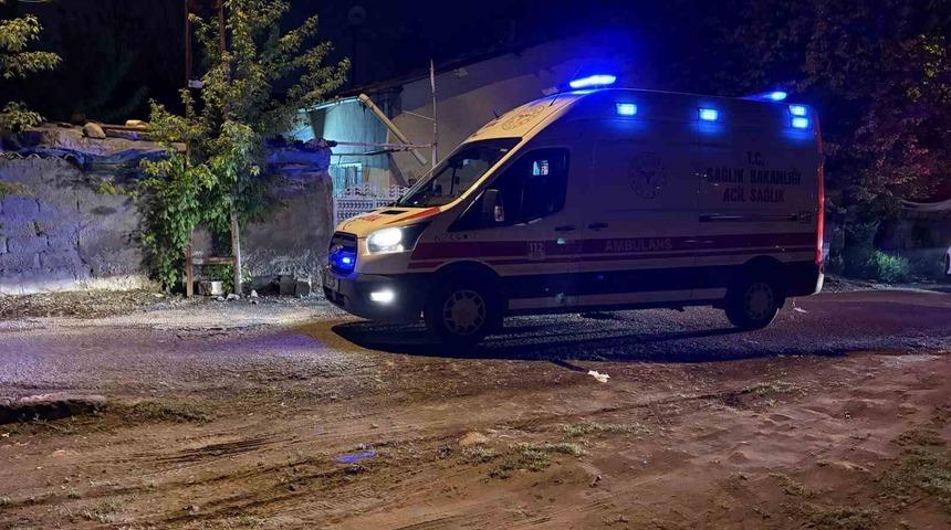 Kayseri&rsquo;de anne ve oğlu karbonmonoksit gazından zehirlendi