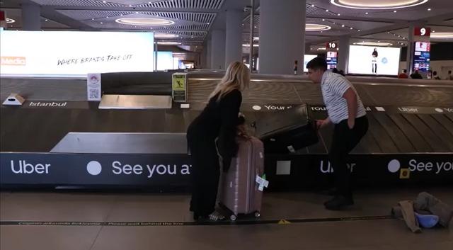 7 bin km &ouml;teden geldikleri İstanbul Havalimanı nda gafil avlandılar 1