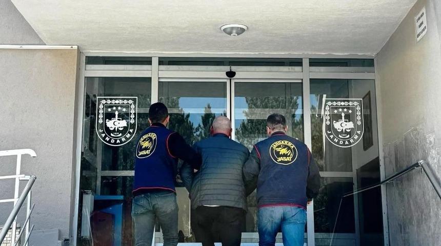 K&uuml;tahya&rsquo;da 1 ayda yakalanan 106 şahıstan 54&rsquo;&uuml; tutuklandı