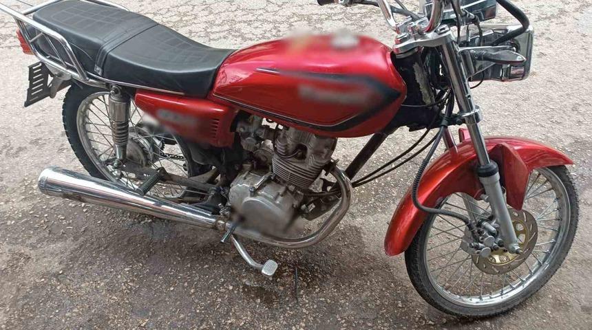 Burdur&rsquo;da motosiklet &ccedil;aldı, Isparta&rsquo;da yakalandı