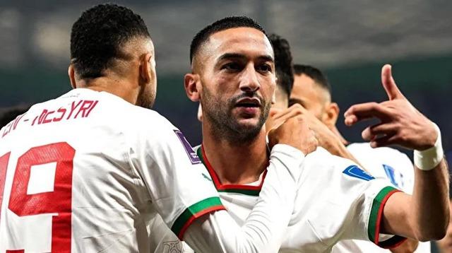 Hakim Ziyech'den muhteşem frikik golü ⚽️