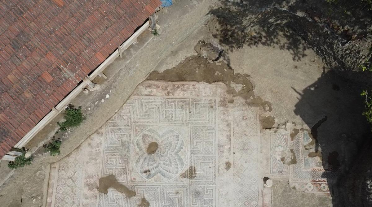 Tokat ta Roma d&ouml;nemine ait ilgin&ccedil; keşif: Ka&ccedil;ak kazıdan  &Ccedil;ingene Kızı nın kardeşi &ccedil;ıktı! 5