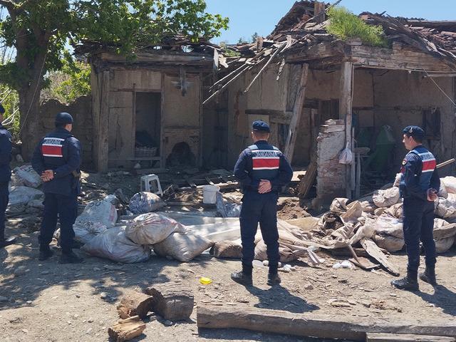 Tokat'ta Roma izi: Ka&ccedil;ak kazıdan '&Ccedil;ingene Kızı'nın kardeşi &ccedil;ıktı!
