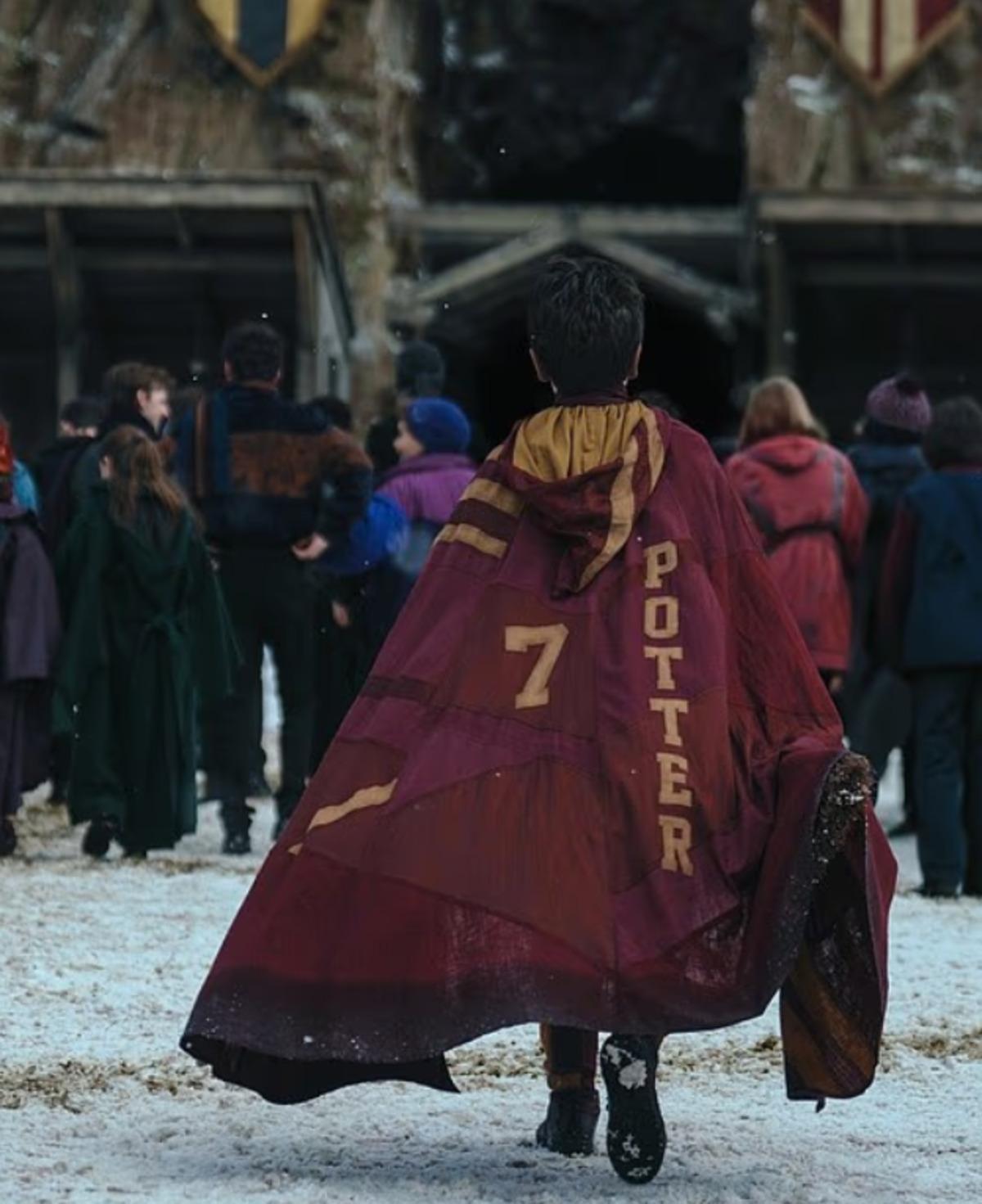 Harry Potter dizisi setinde hırsızlık skandalı: B&uuml;y&uuml; değneklerine &ccedil;ip takıldı 1