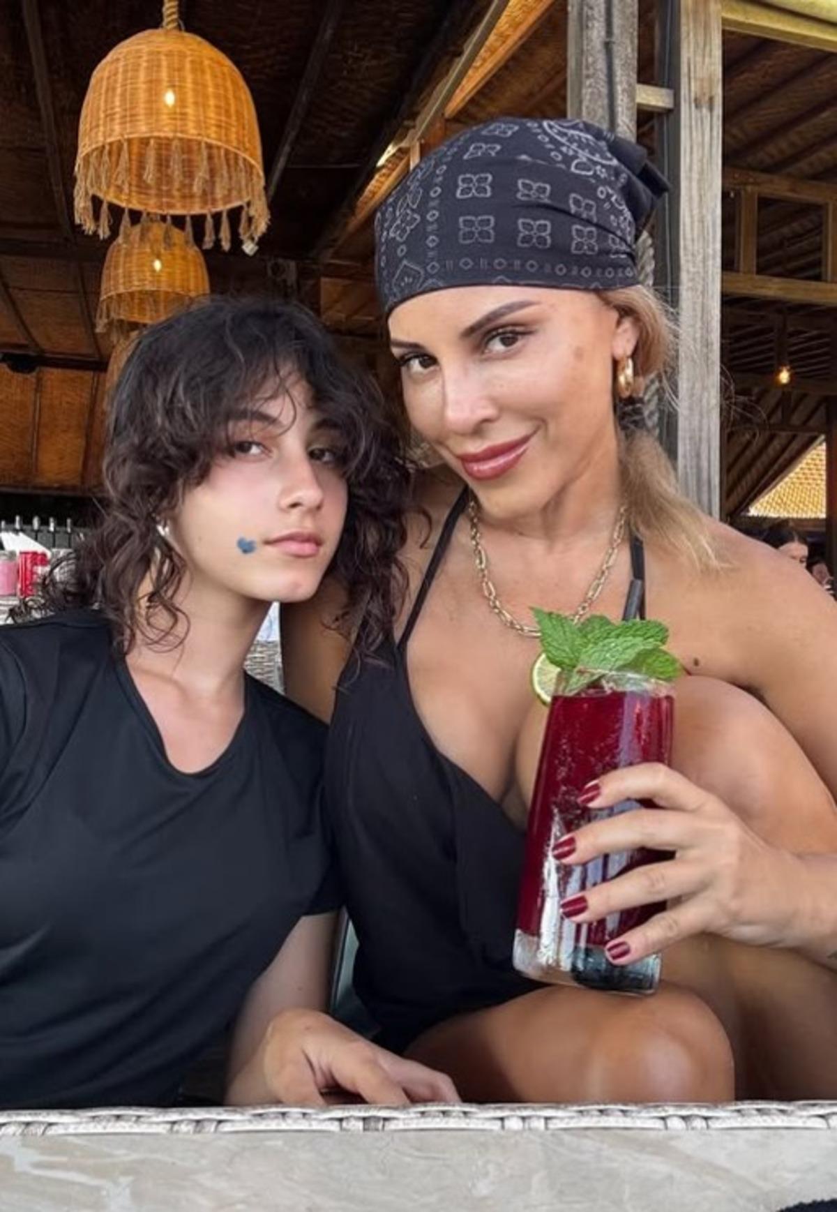 Irmak &Uuml;nal ın kızı Kayla kocaman oldu! G&ouml;renler şaştı kaldı 4