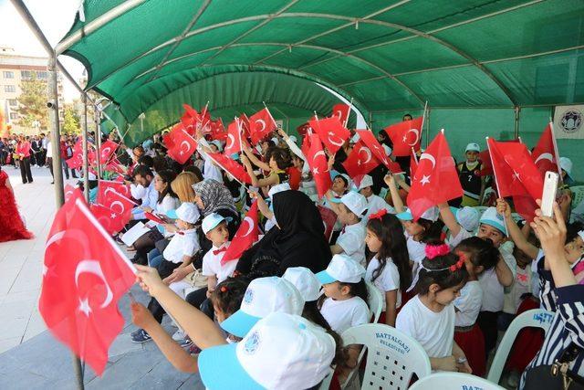 Battalgazi Belediyesi 23 Nisan etkinliği düzenledi