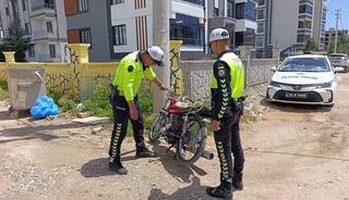 Polisten ka&ccedil;an motosiklet s&uuml;r&uuml;c&uuml;s&uuml;ne rekor ceza