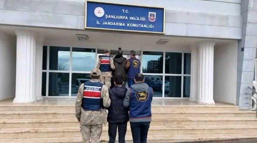 Resmi belgede sahteciliğe 2 g&ouml;zaltı