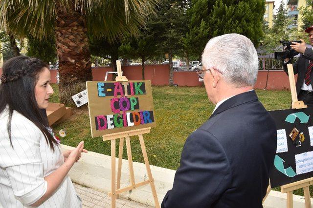 Denizli’de Geleceğini Tüketme Projesi sergisi açıldı