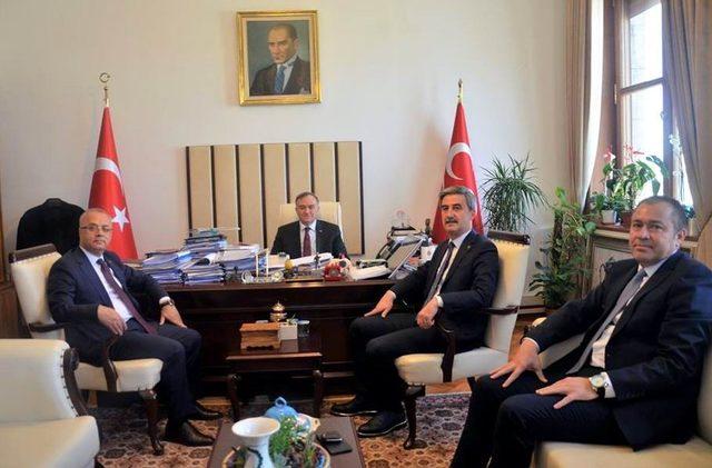 MHP’li Başkanlar Bahçeli’yi ziyaret etti