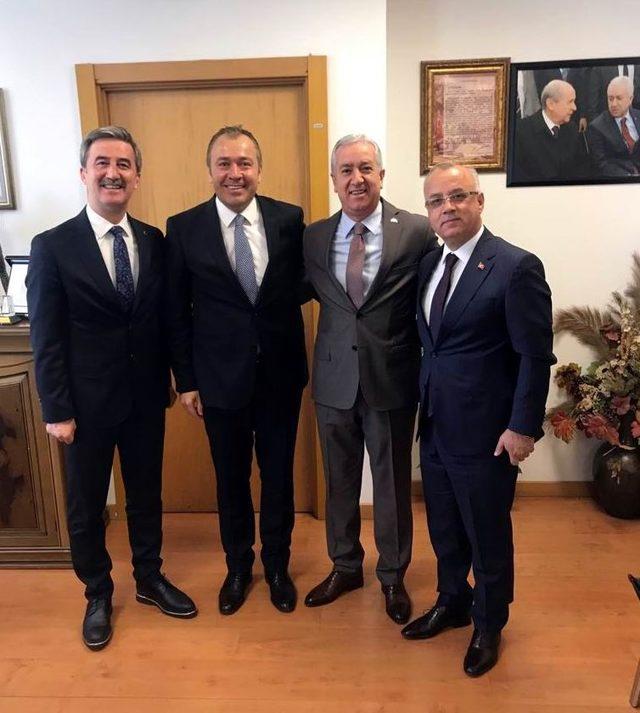 MHP’li Başkanlar Bahçeli’yi ziyaret etti
