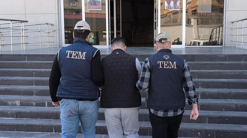 Kırmızı b&uuml;ltenle aranan 2 DEAŞ &uuml;yesi Gaziantep'te yakalandı