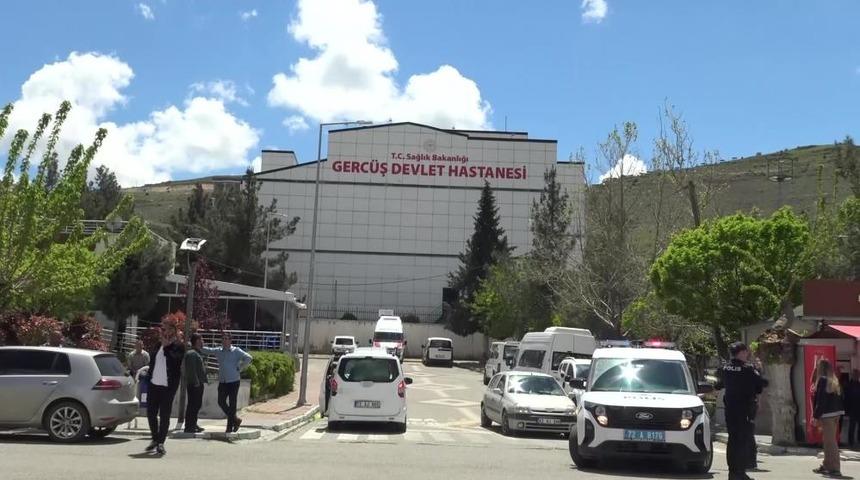 Yolun karşısına ge&ccedil;erken hafif ticari aracın &ccedil;arptığı &ccedil;ocuk ağır yaralandı