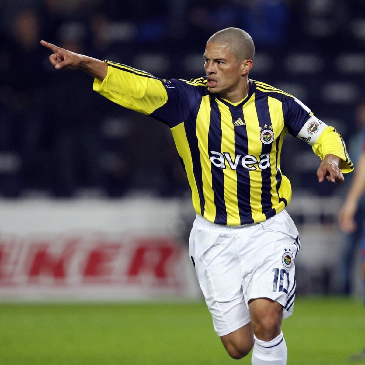 Fenerbah&ccedil;e efsanesinden Aziz Yıldırım a s&uuml;rpriz destek! "Geri d&ouml;n patron" 3