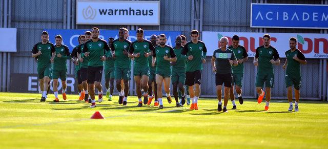 Bursaspor, Konyaspor ma&ccedil;ının hazırlıklarına eksik başladı 2