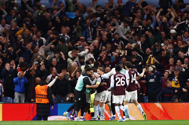 UEFA Avrupa Ligi'nde finalin adı belli oldu: Freiburg- Aston Villa