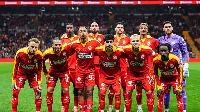 Bavullarını bile hazırlamıştı! Herkes 'gidecek' derken yönetim kalmasını istedi