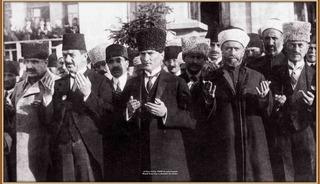 &Ccedil;anakkale milletvekilleri sergisi a&ccedil;ıldı