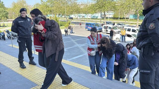Tekirdağ merkezli dolandırıcılık operasyonunda yakalanan 12 ş&uuml;pheli tutuklandı 1
