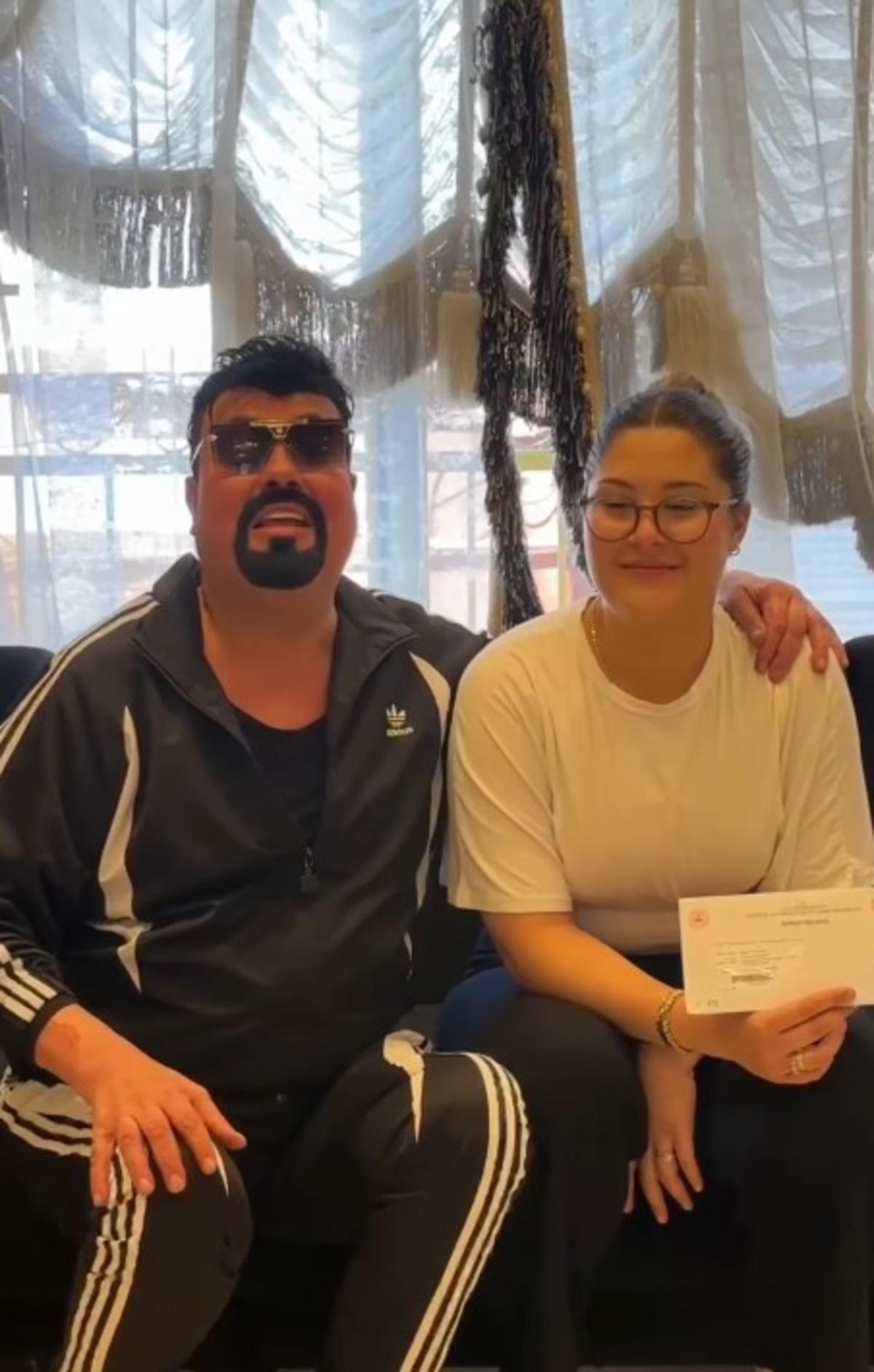 Kobra Murat kızı Serg&uuml;l &uuml; paylaştı! Sosyal medya onları konuştu 2