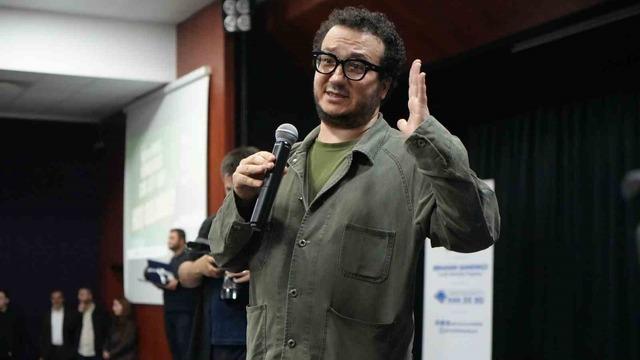 Prof. Dr. Oytun Erbaş’tan gündem olan konuşma: Sosyal medya modern bir eroindir