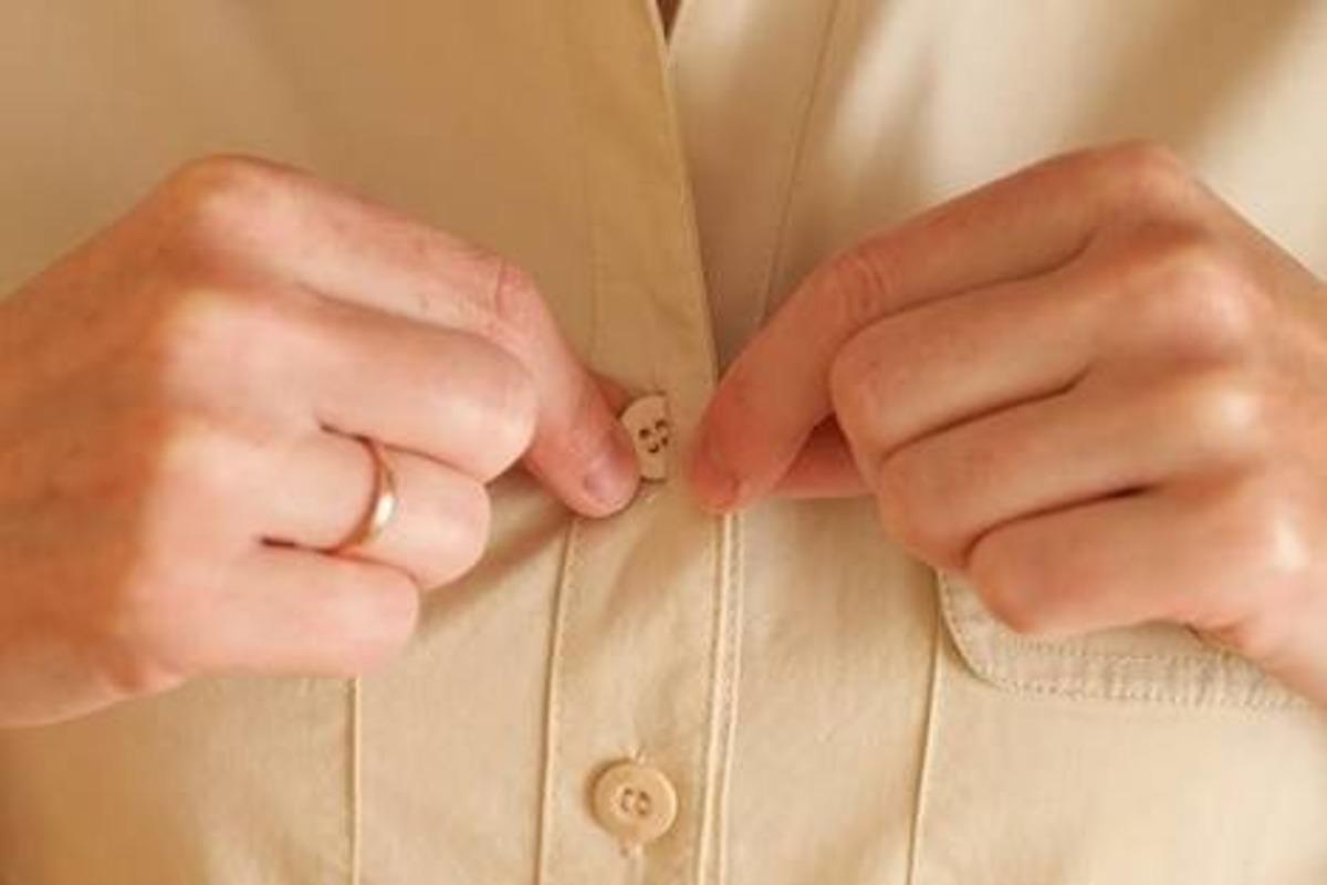 &Uuml;t&uuml;leme sonrası kıyafetlerin formunu koruması i&ccedil;in yapmanız gerekenler 2