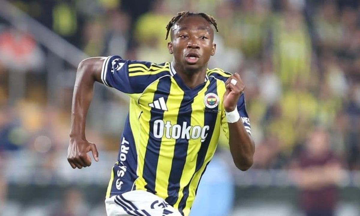 Fenerbh&ccedil;e ye yıldız isimden k&ouml;t&uuml; haber! Ameliyat edilecek 3