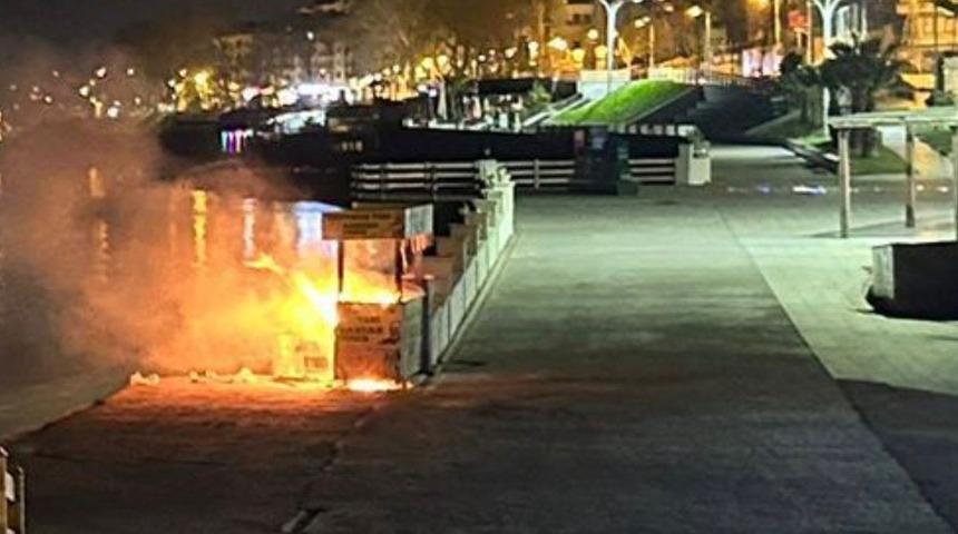 Ak&ccedil;akoca&rsquo;da mısır tezgahı alev alev yandı