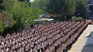 Kocaeli’de 537 öğrenciden dev kaşık oyunu 