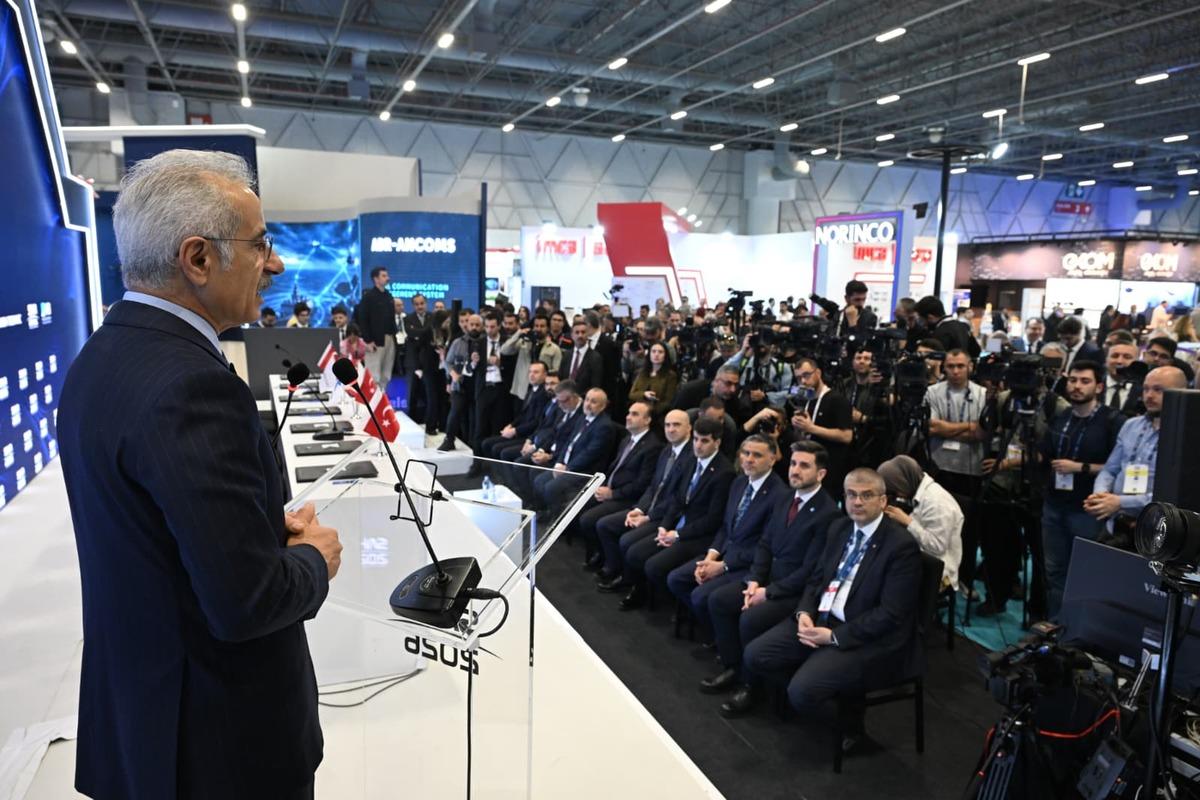 Savunma sanayiinde dev iş birliği! Bakan Uraloğlu a&ccedil;ıkladı:  Se&ccedil;ilecek olan firmalara kredi verilecek  2