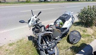 İki motosiklet &ccedil;arpıştı: 2 yaralı