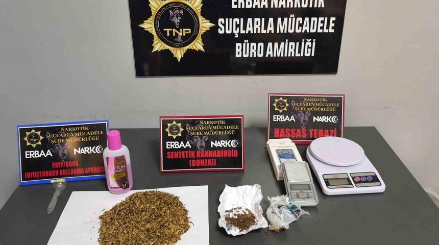 Erbaa&rsquo;da uyuşturucu operasyonu: 3 g&ouml;zaltı