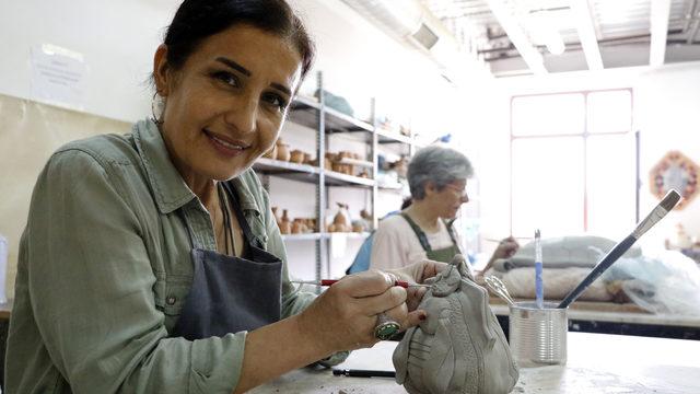 Seramik öğrencilerini işsizlikten biblolar kurtaracak
