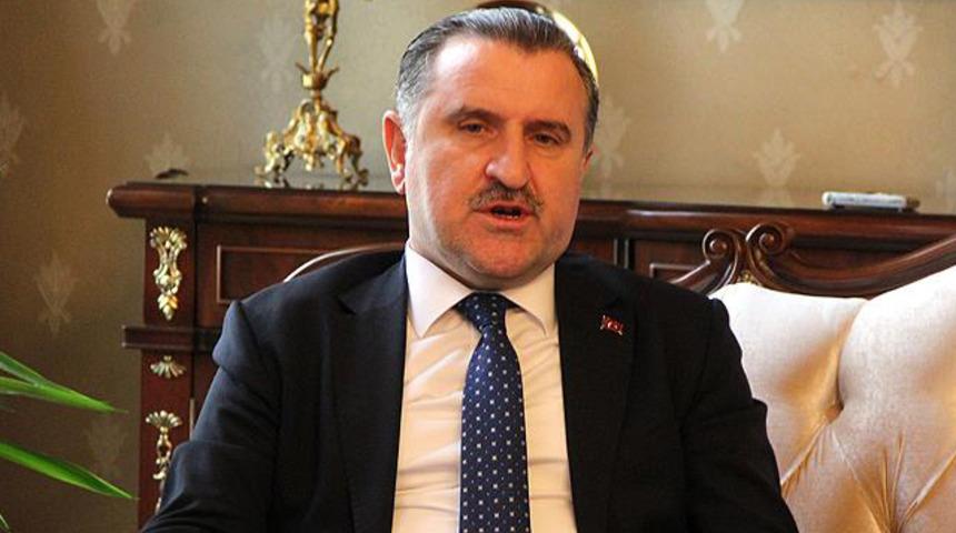 Bakan Bak'tan derbi ma&ccedil;taki olaylarla ilgili a&ccedil;ıklama