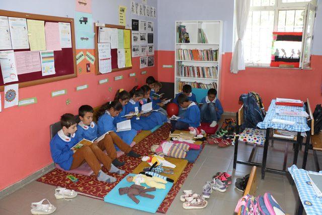 &Ouml;ğretmen &ccedil;ift, hem &ouml;ğrencilerine hem de velilerine ışık oldu 3