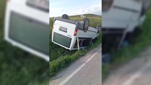 Ankara'da trafik kazası! Devrilen minibüsün sürücüsü öldü