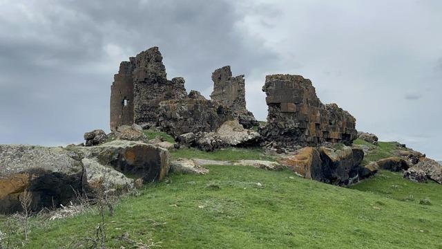 Kars'taki bin yıllık Kız Kalesi yok olma tehlikesiyle karşı karşıya