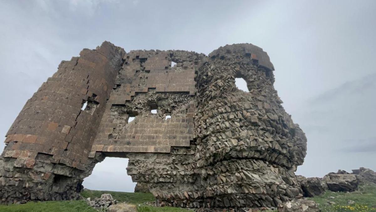Kars taki bin yıllık Kız Kalesi yok olma tehlikesiyle karşı karşıya 5