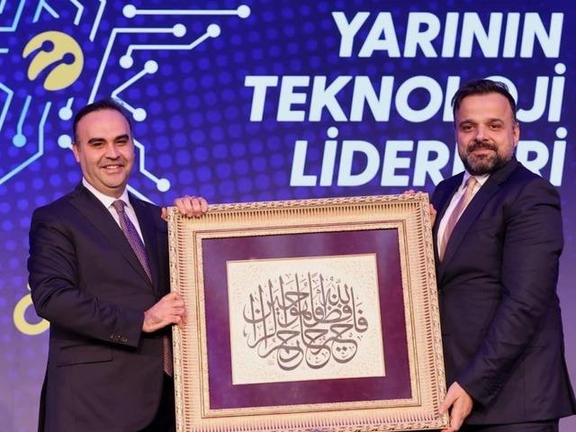Bakan Kacır: &lsquo;&lsquo;Teknoloji girişimlerinin sermayesi akıl sermayesidir&rsquo;&rsquo;