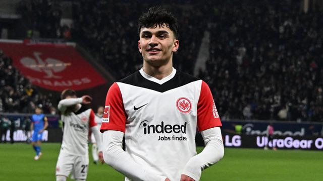 Can Uzun'un golü Dortmund karşısında Frankfurt'a yetmedi