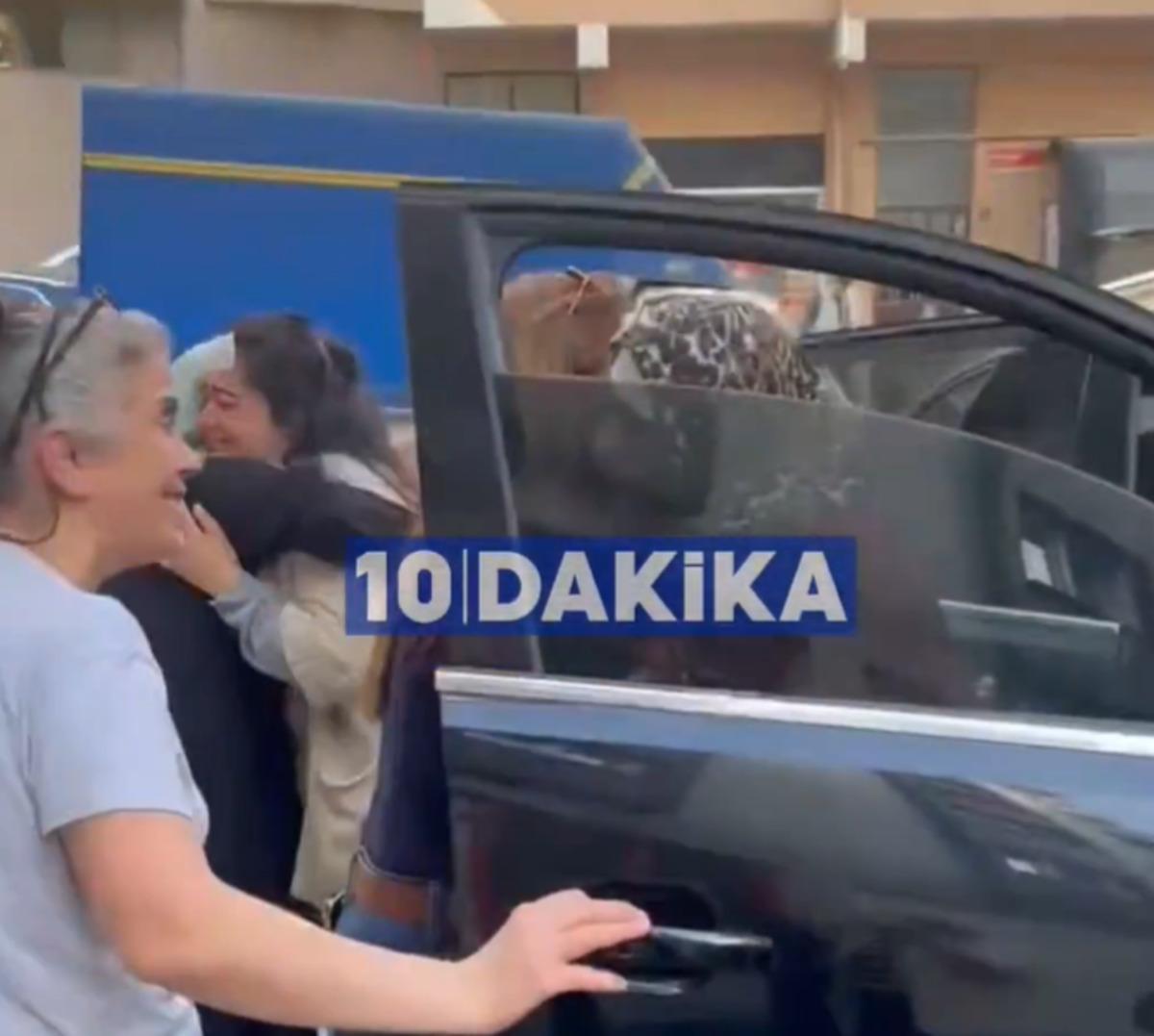 Damadını &ouml;ld&uuml;ren kayınvalide mahallede alkışlarla karşılandı 2