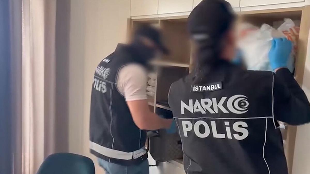 İnterpol&rsquo;&uuml;n en &ccedil;ok aranan isimlerindendi! Antalya&rsquo;da yakalandı  1