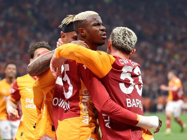 Galatasaray'da b&uuml;y&uuml;k g&uuml;n! 26. şampiyonluk i&ccedil;in sahada